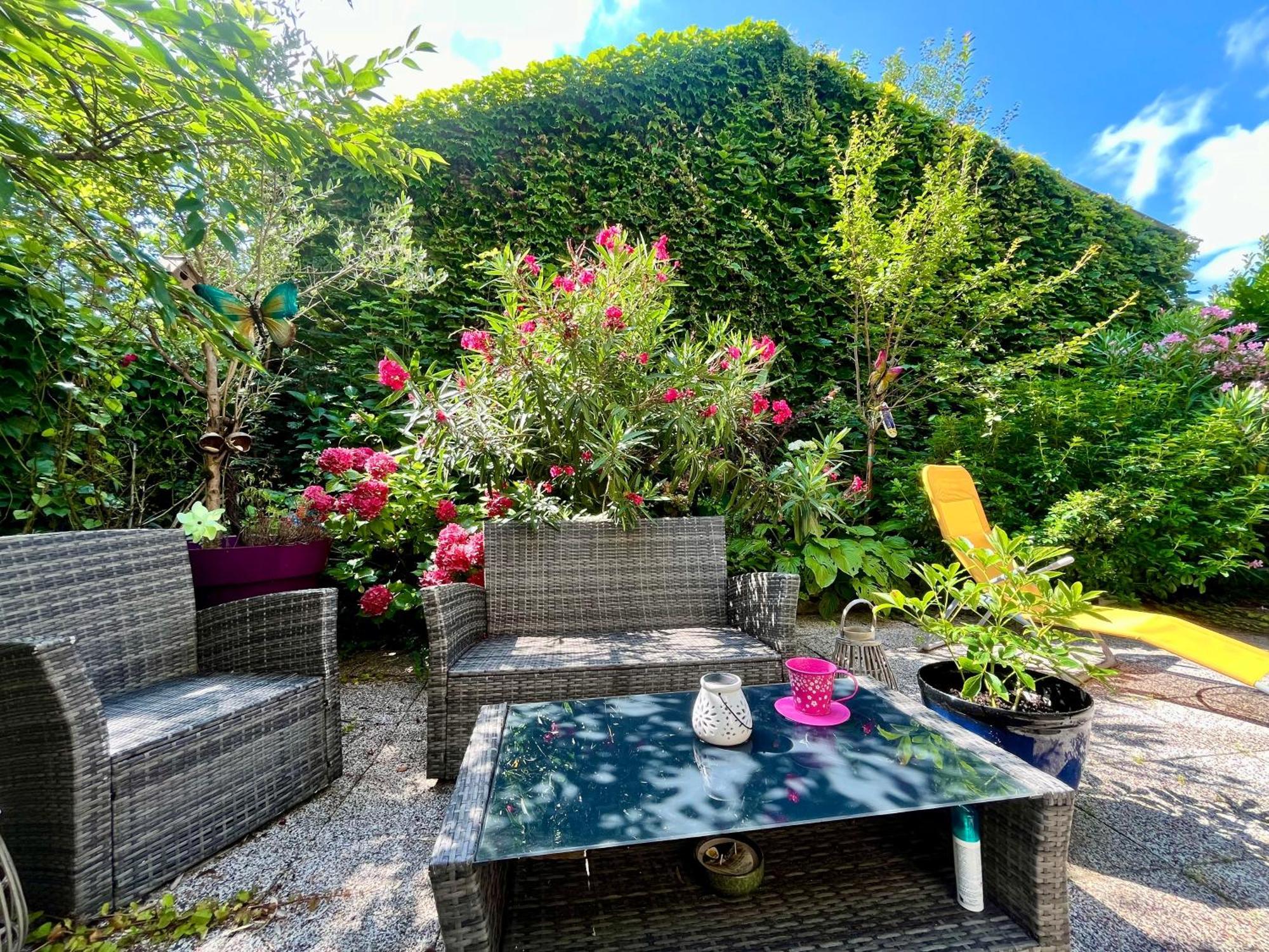 Le Jack' N Klo, Acces Terrasse De L'Etablissement Rives (Isere) Exterior foto